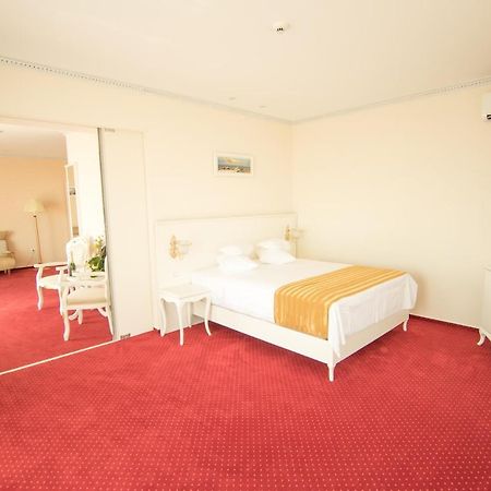Msr Port Hotel مانغاليا المظهر الخارجي الصورة