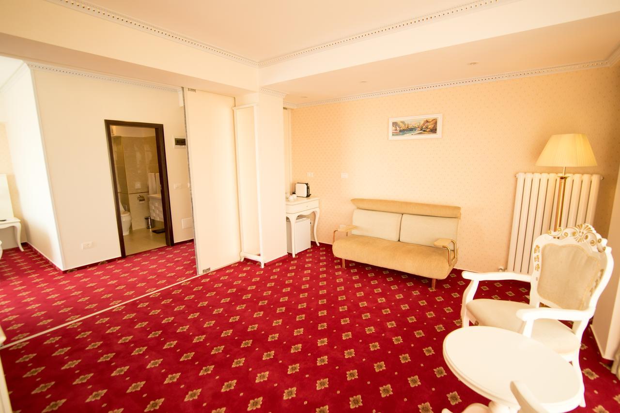 Msr Port Hotel مانغاليا المظهر الخارجي الصورة